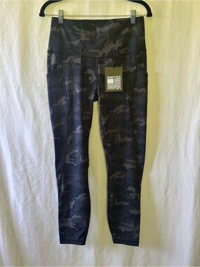 Howitzer Patriot MFG Black Camo Leggings Women’s Large Tactical Gym NWT